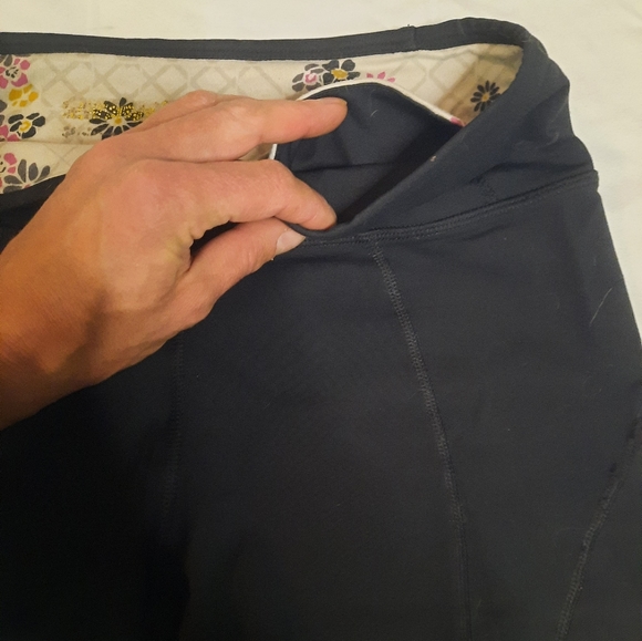 Lole Biker shorts with Mesh insert - Picture 5 of 6